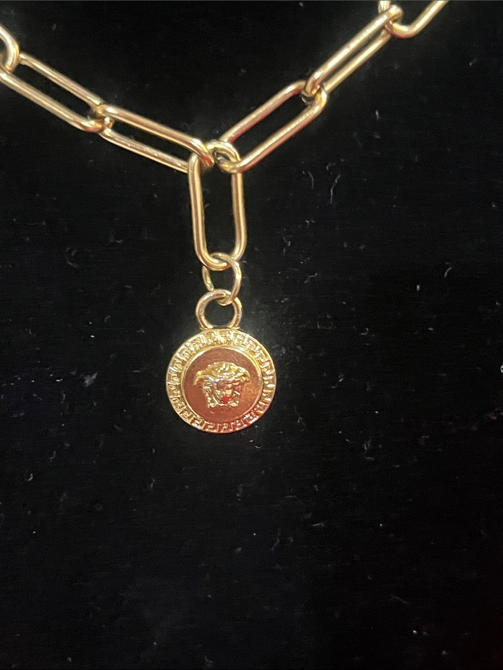 Gold Tone Chain Necklace with Medallion Pendant - Women's Jewelry - Picture 1 of 2